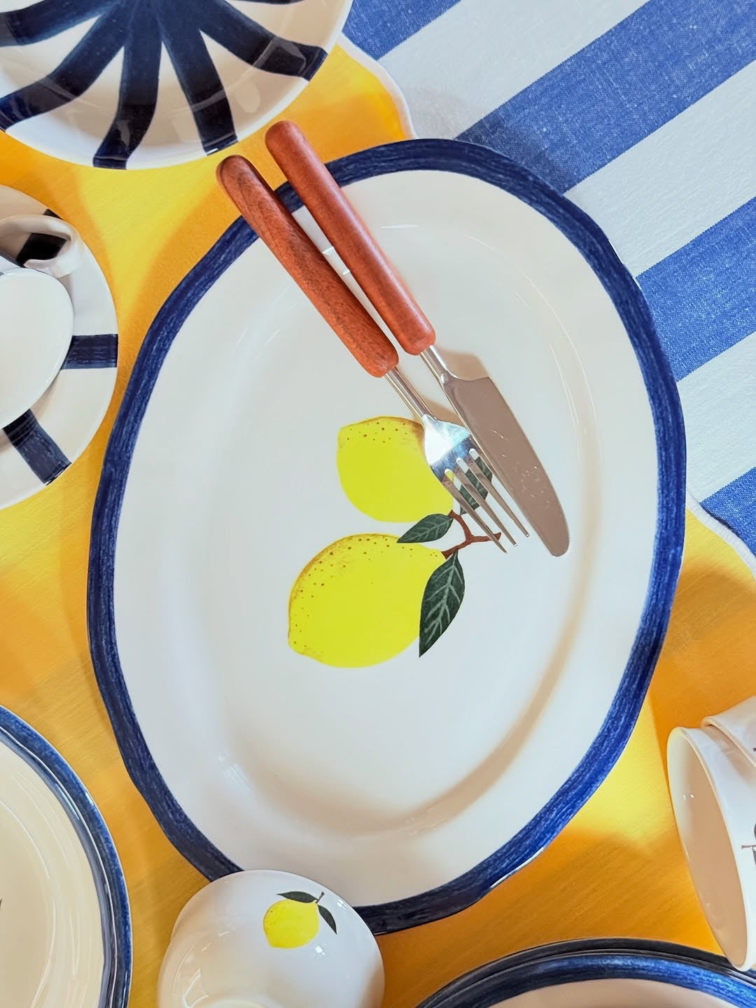 Sorrento Citrus Collection- 28-piece dinner set