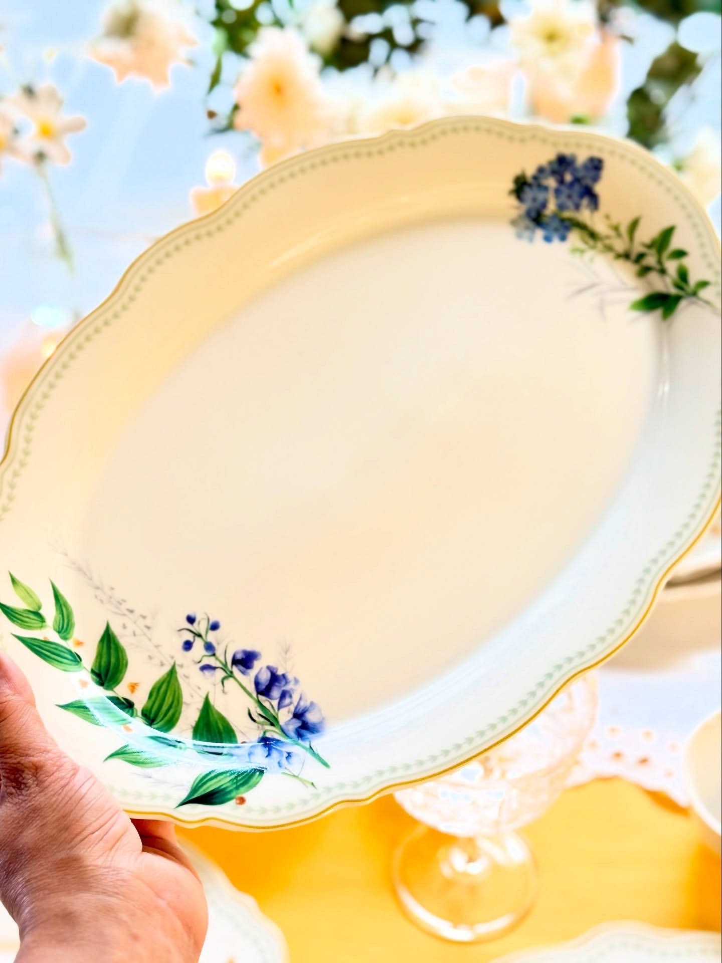 Azure Bloom Collection- 22-Piece Dinner Set