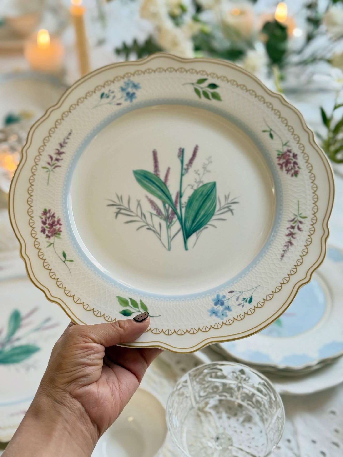 Heritage Blossom Collection - 22-Piece Dinner Set