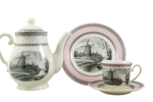 Towermill Pink Tea Set