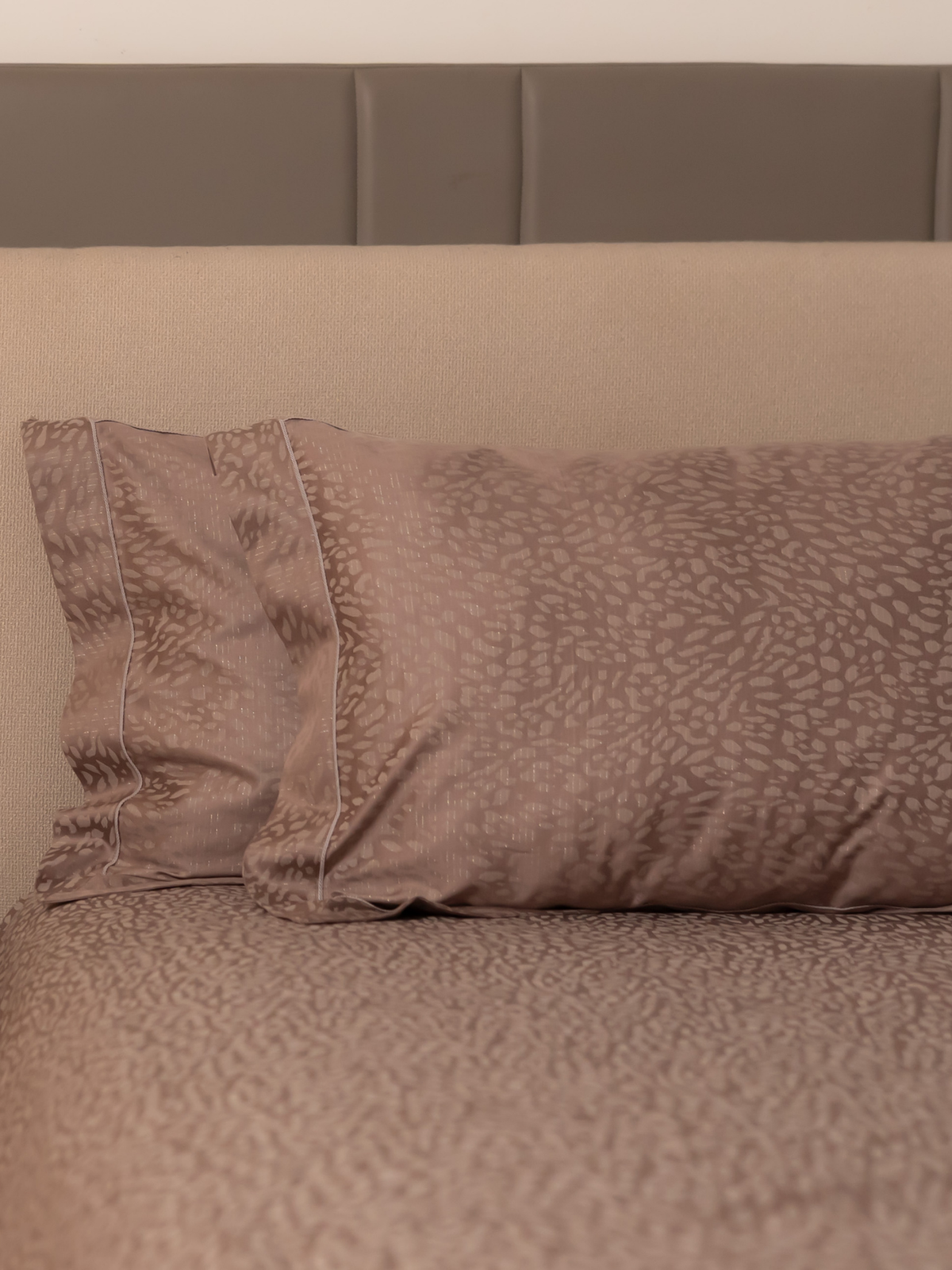 Passion Flower Premium Tencel Jacquard Bedsheet Set with Lace - Elysian Home Decor