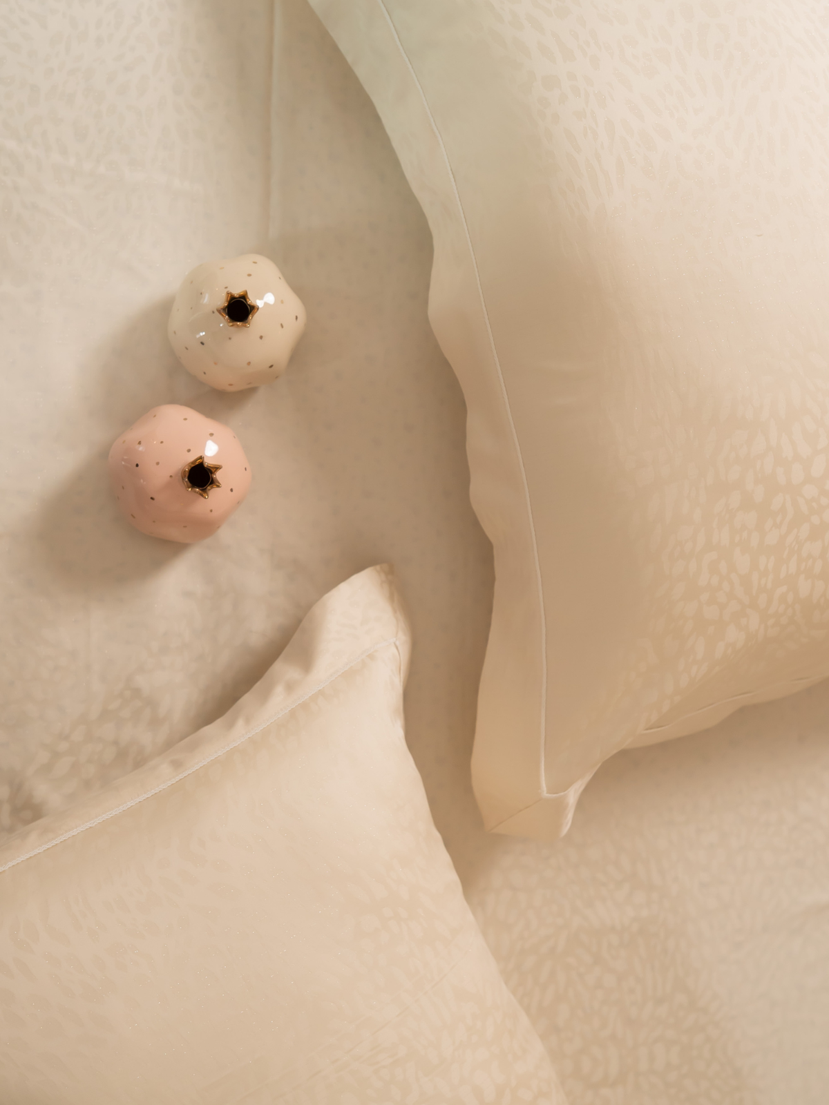 Vanilla Frost Premium Tencel Jacquard Bedsheet Set with Lace - Elysian Home Decor