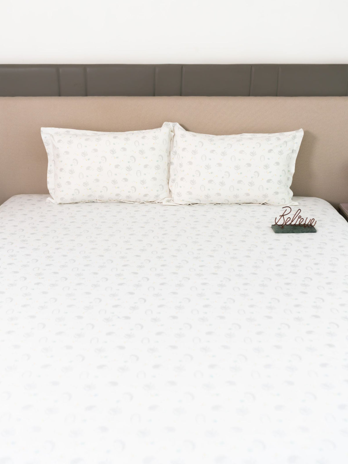 Hedgie Ivory Printed Cotton Bedsheet Set - Elysian Home Decor