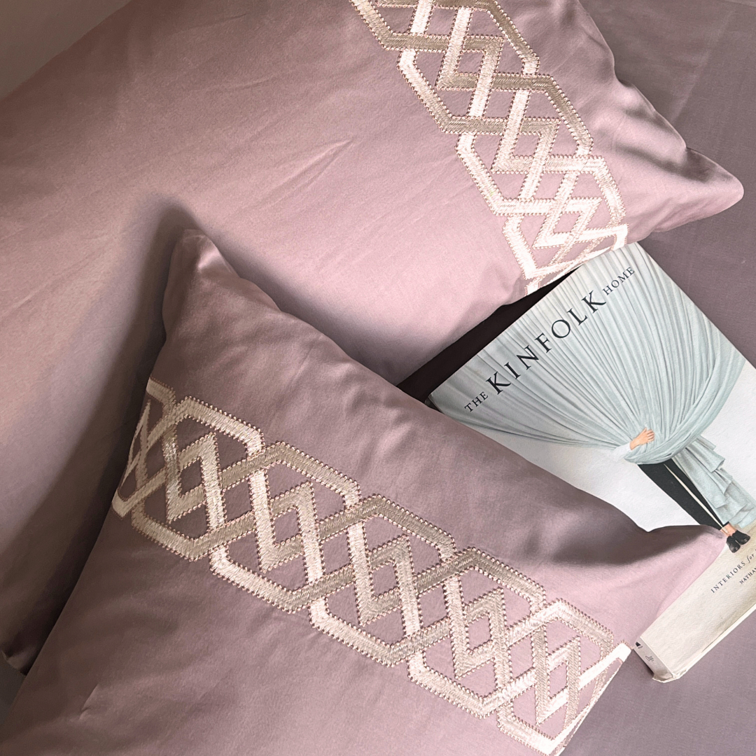 Austin Old Rose Dreams Bedsheet - Elysian Home Decor