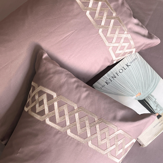 Austin Old Rose Dreams Bedsheet - Elysian Home Decor