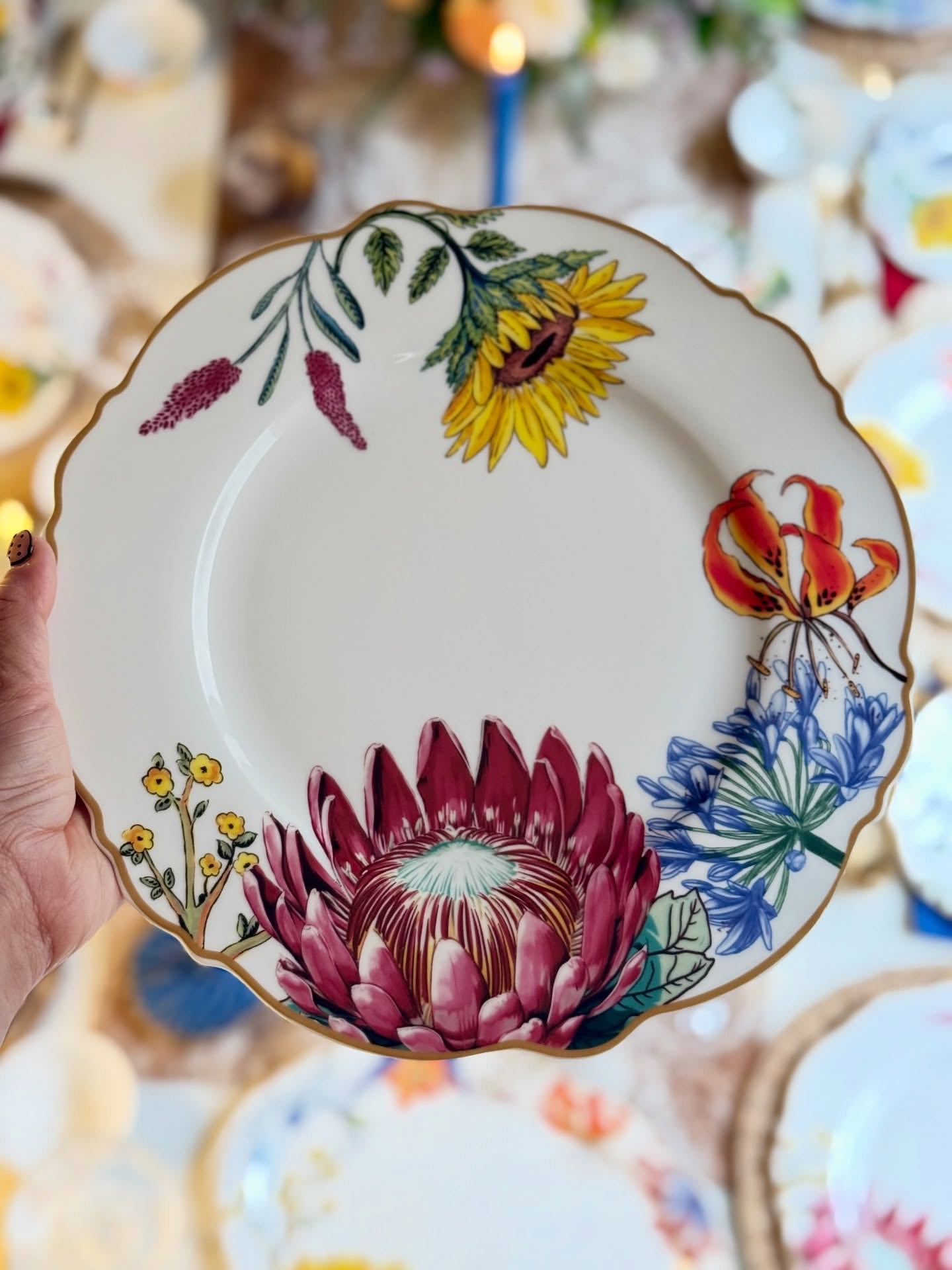 Savanna Bloom Collection- 22-Piece Dinner Set