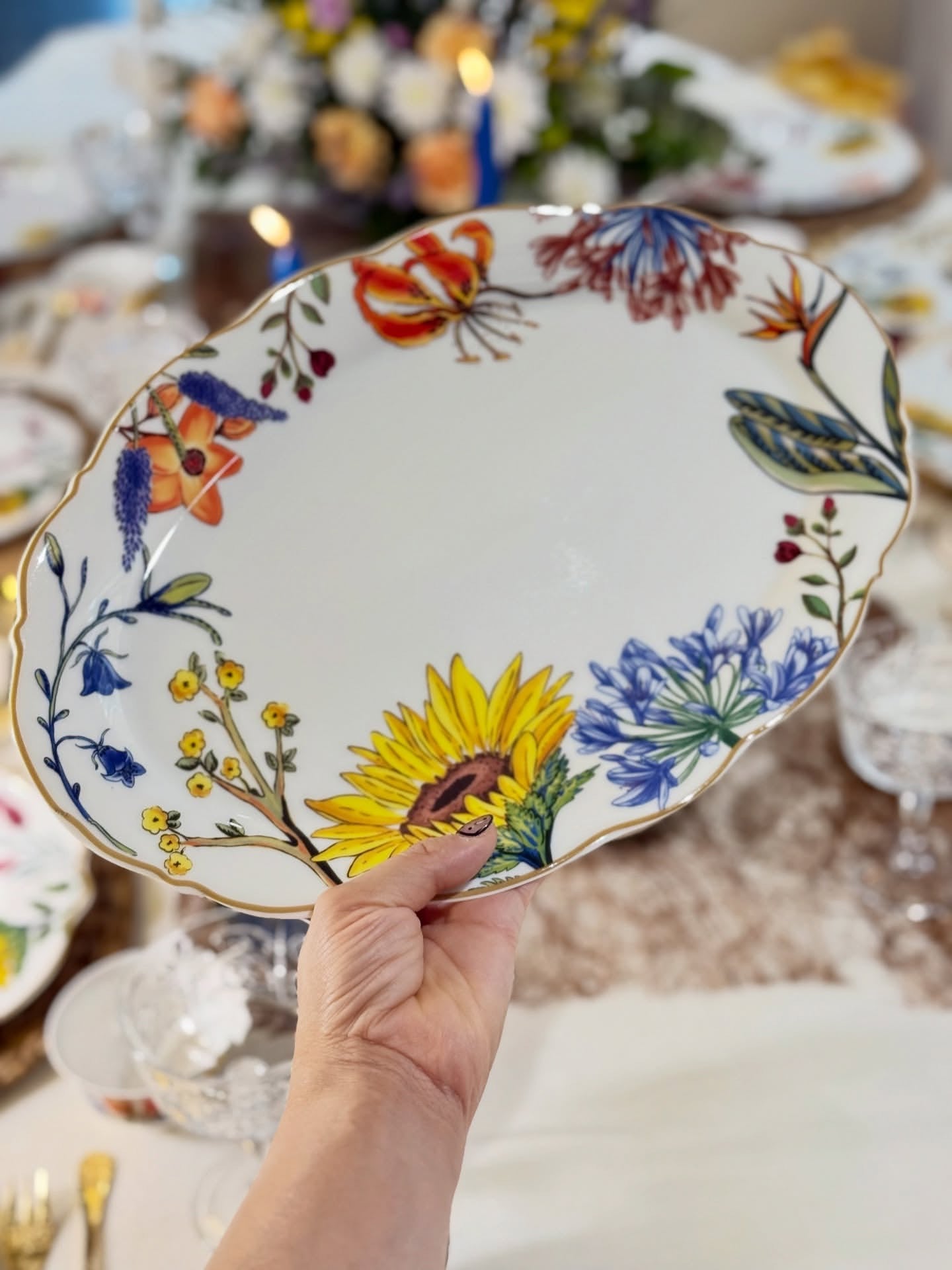 Savanna Bloom Collection- 22-Piece Dinner Set