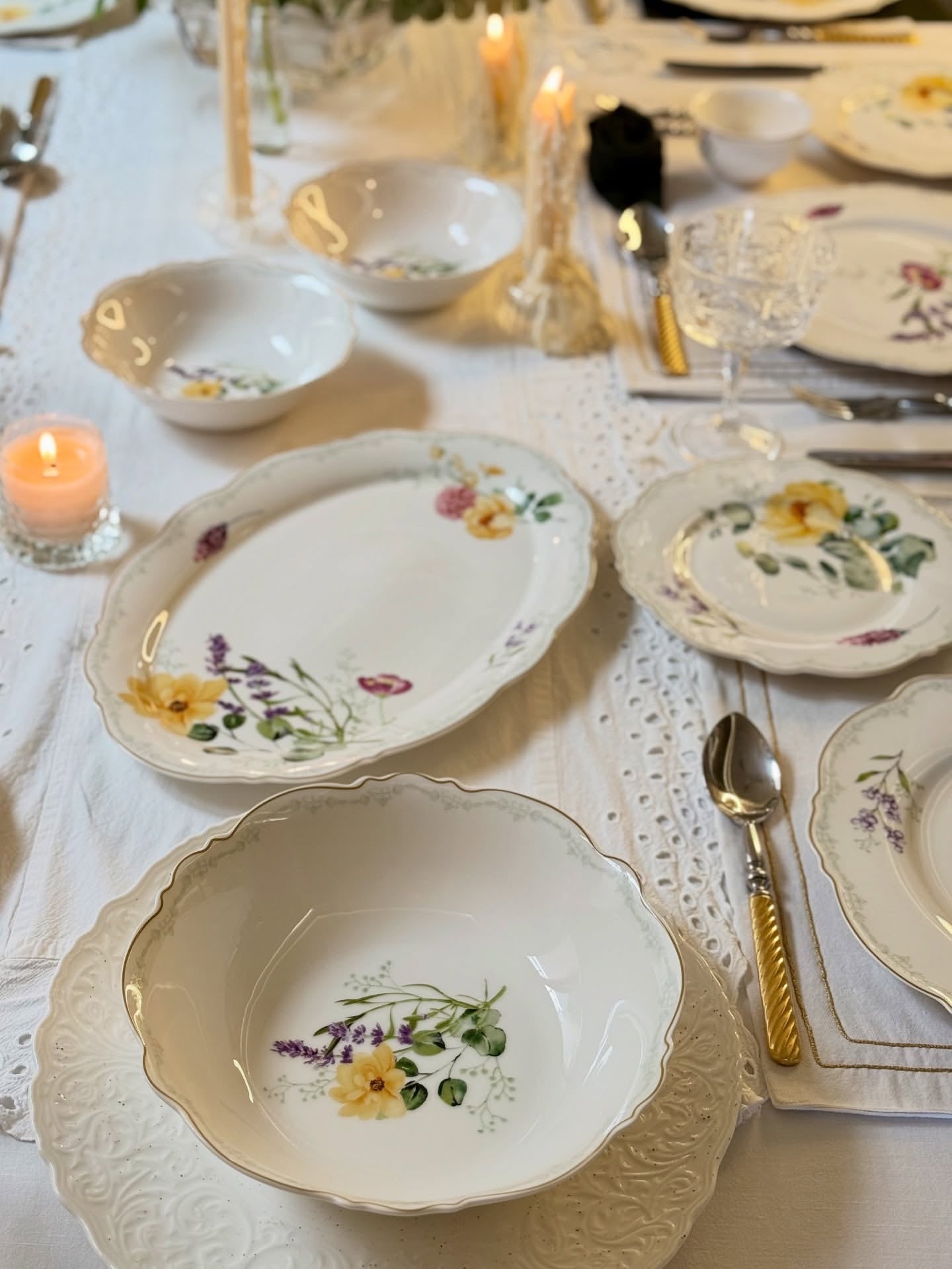 Eternal Bloom Collection- 22-Piece Dinner Set