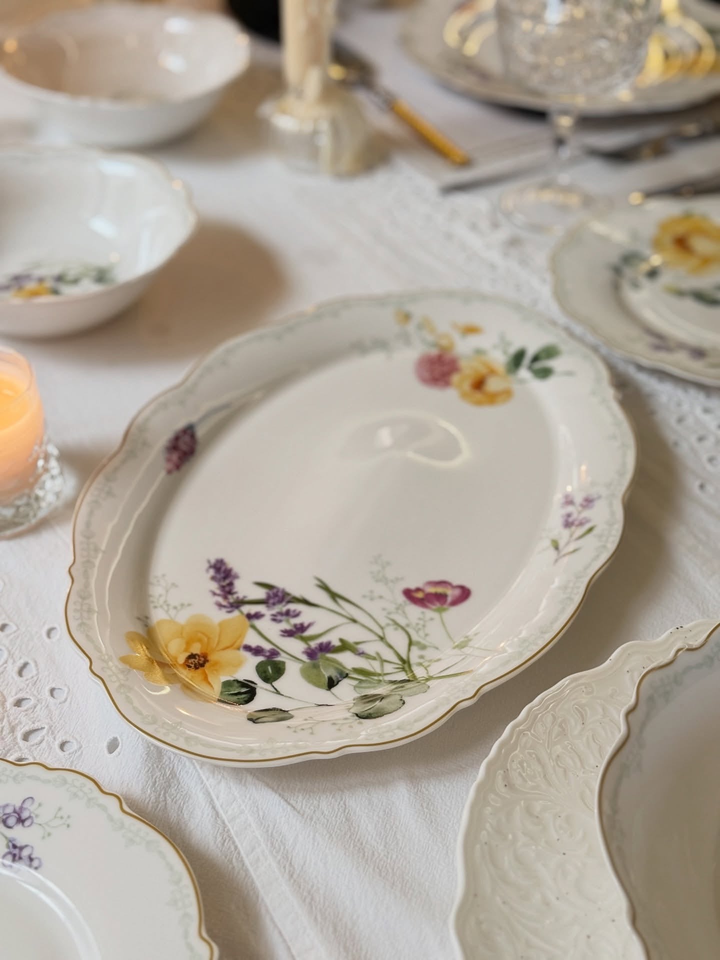 Eternal Bloom Collection- 22-Piece Dinner Set