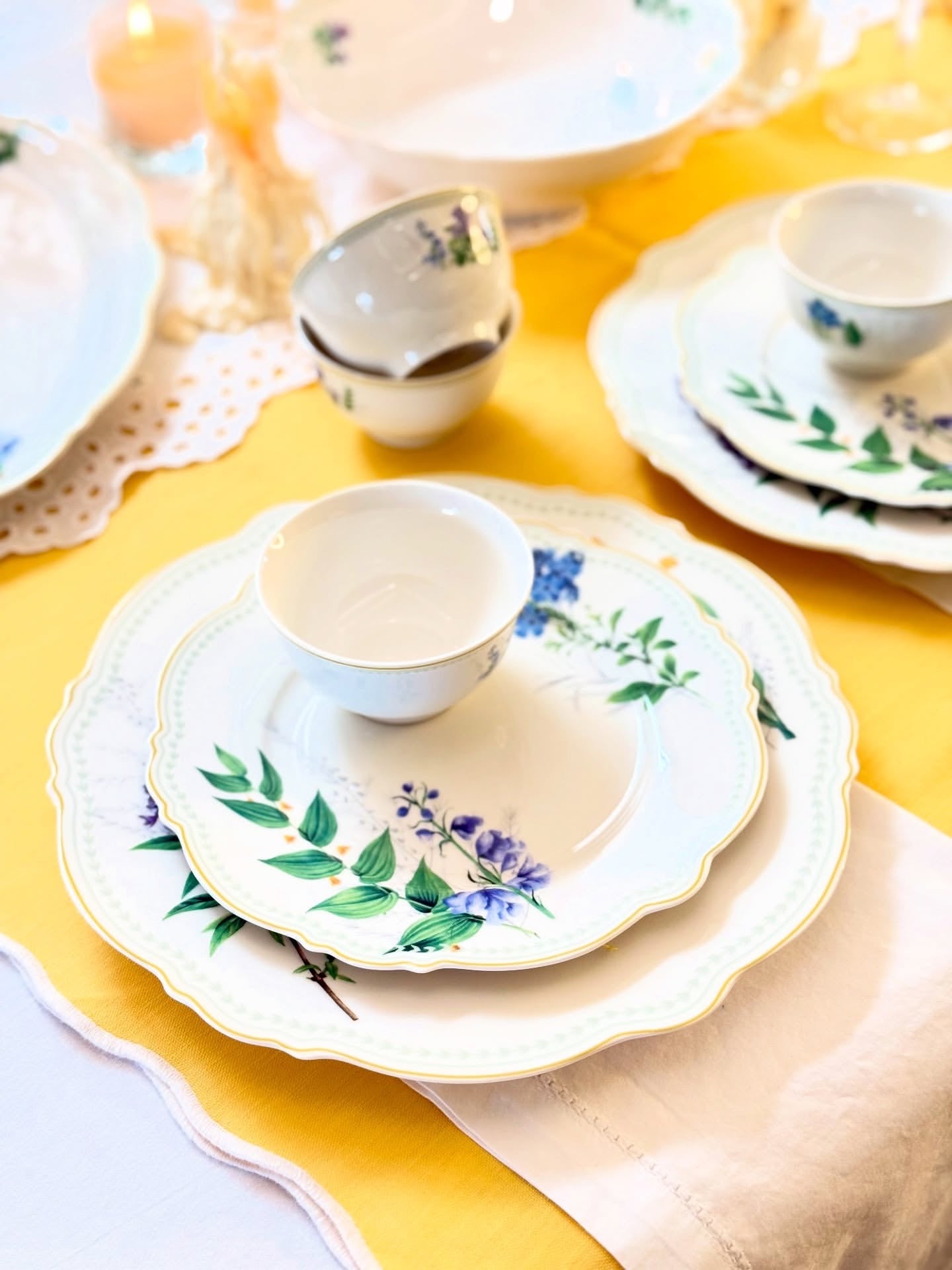 Azure Bloom Collection- 22-Piece Dinner Set