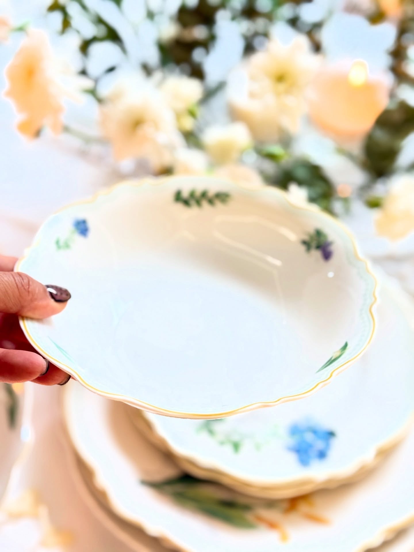 Azure Bloom Collection- 22-Piece Dinner Set
