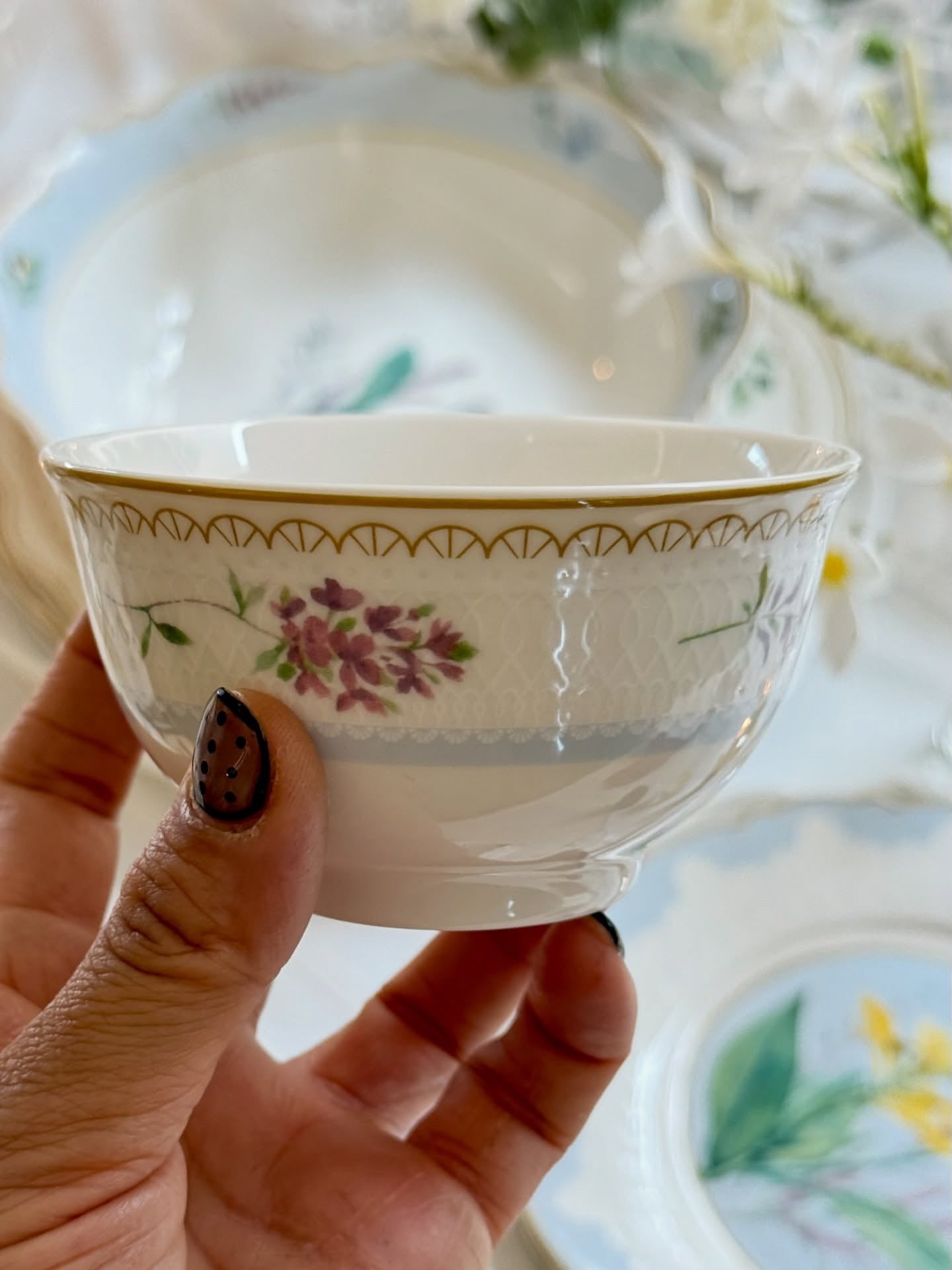 Heritage Blossom Collection - 22-Piece Dinner Set