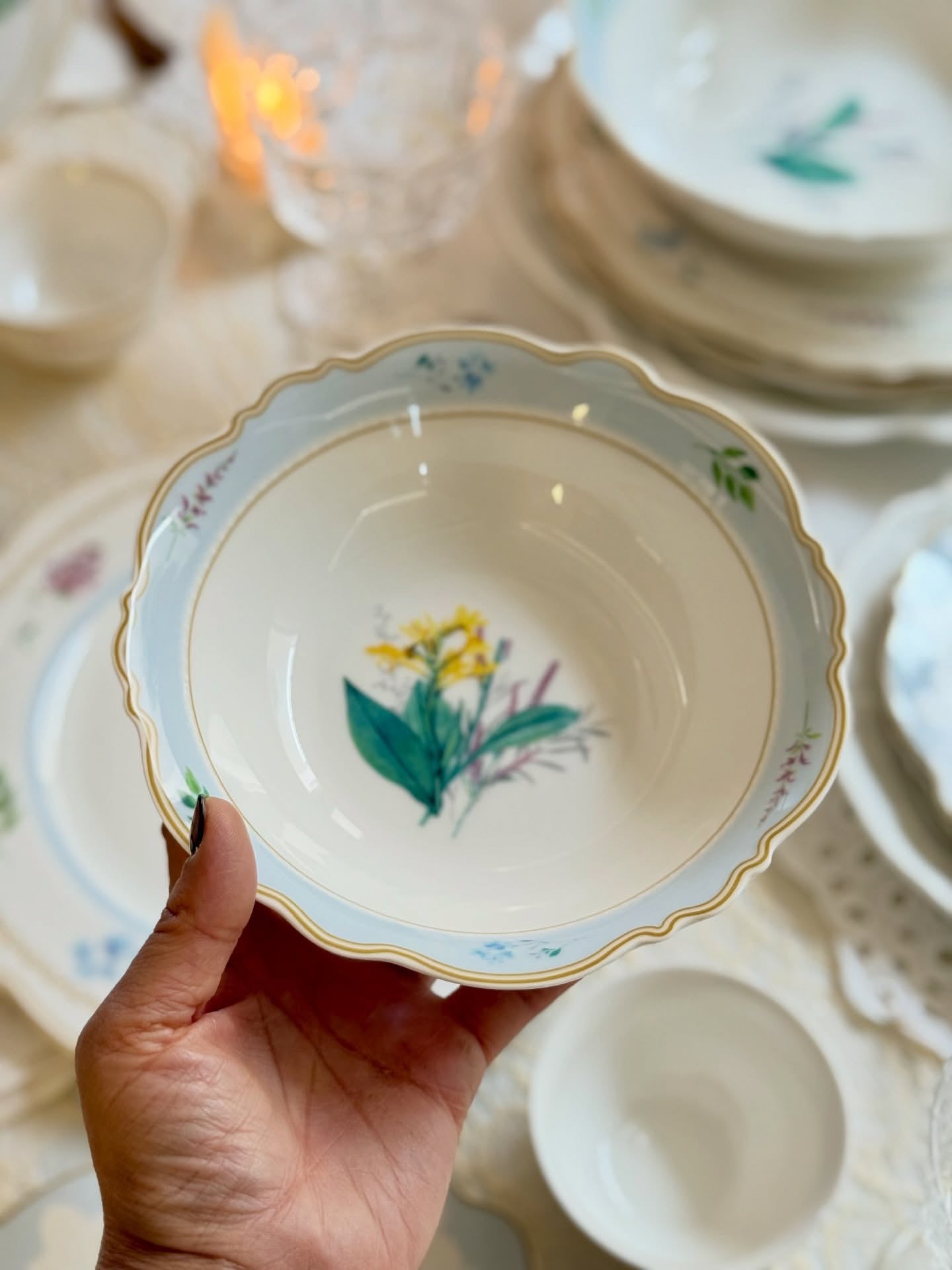 Heritage Blossom Collection - 22-Piece Dinner Set