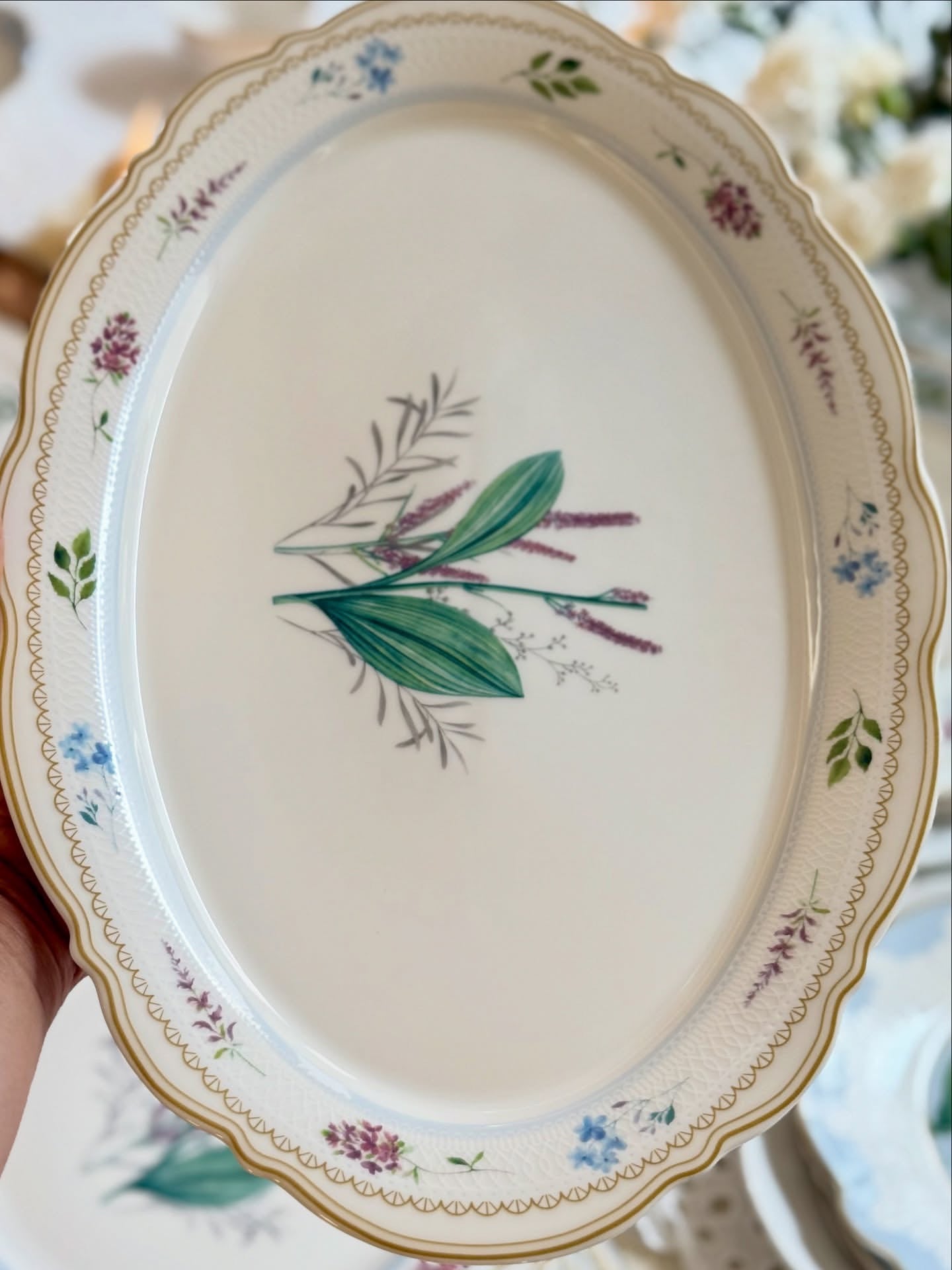 Heritage Blossom Collection - 22-Piece Dinner Set
