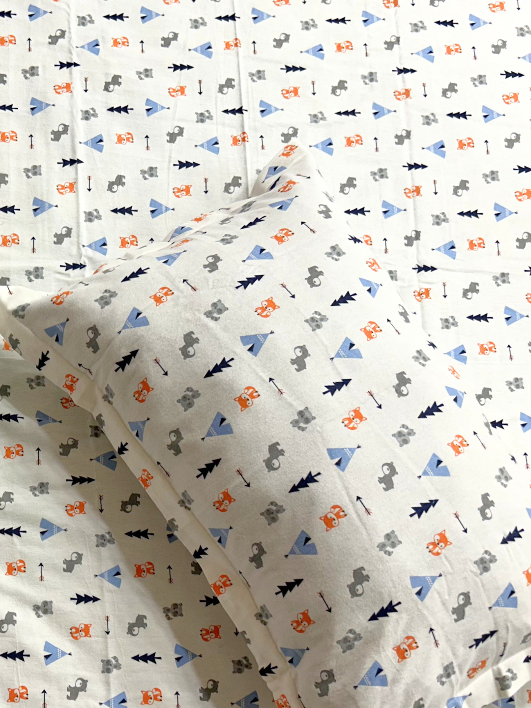 Happy Campers Ivory Printed Cotton Kids Bedsheet Set