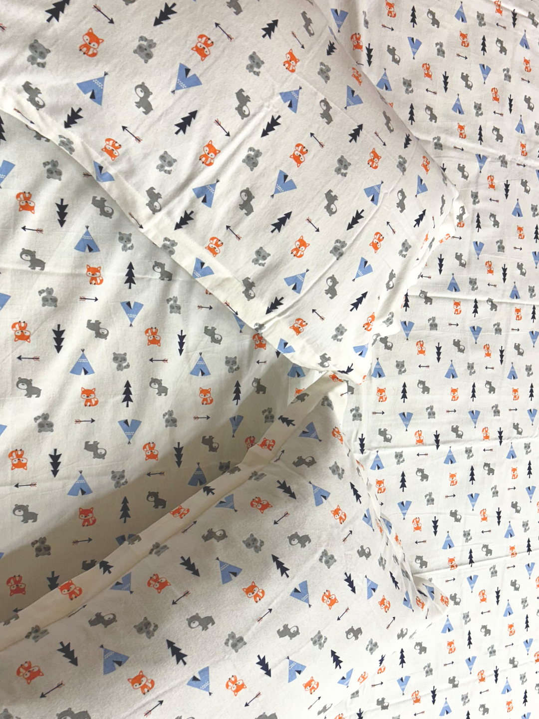Happy Campers Ivory Printed Cotton Kids Bedsheet Set - Elysian Home Decor