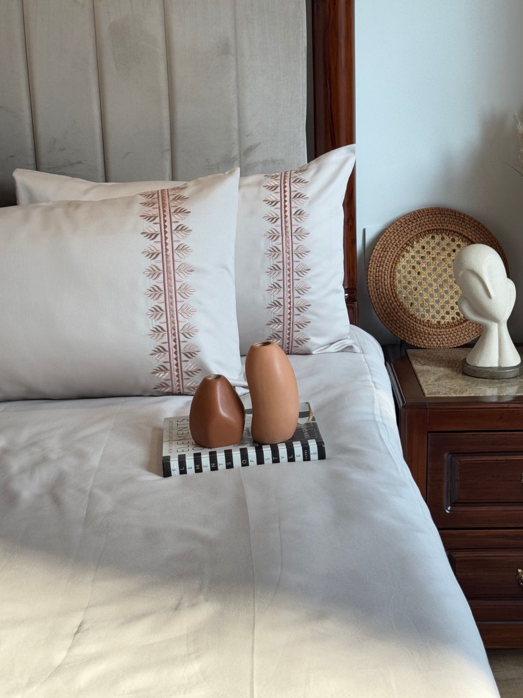 1000TC Cotton Rich Chloe Ivory Syona Bedsheet Set - Elysian Home Decor