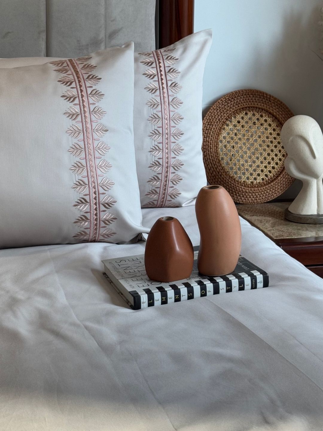 1000TC Cotton Rich Chloe Ivory Syona Bedsheet Set - Elysian Home Decor