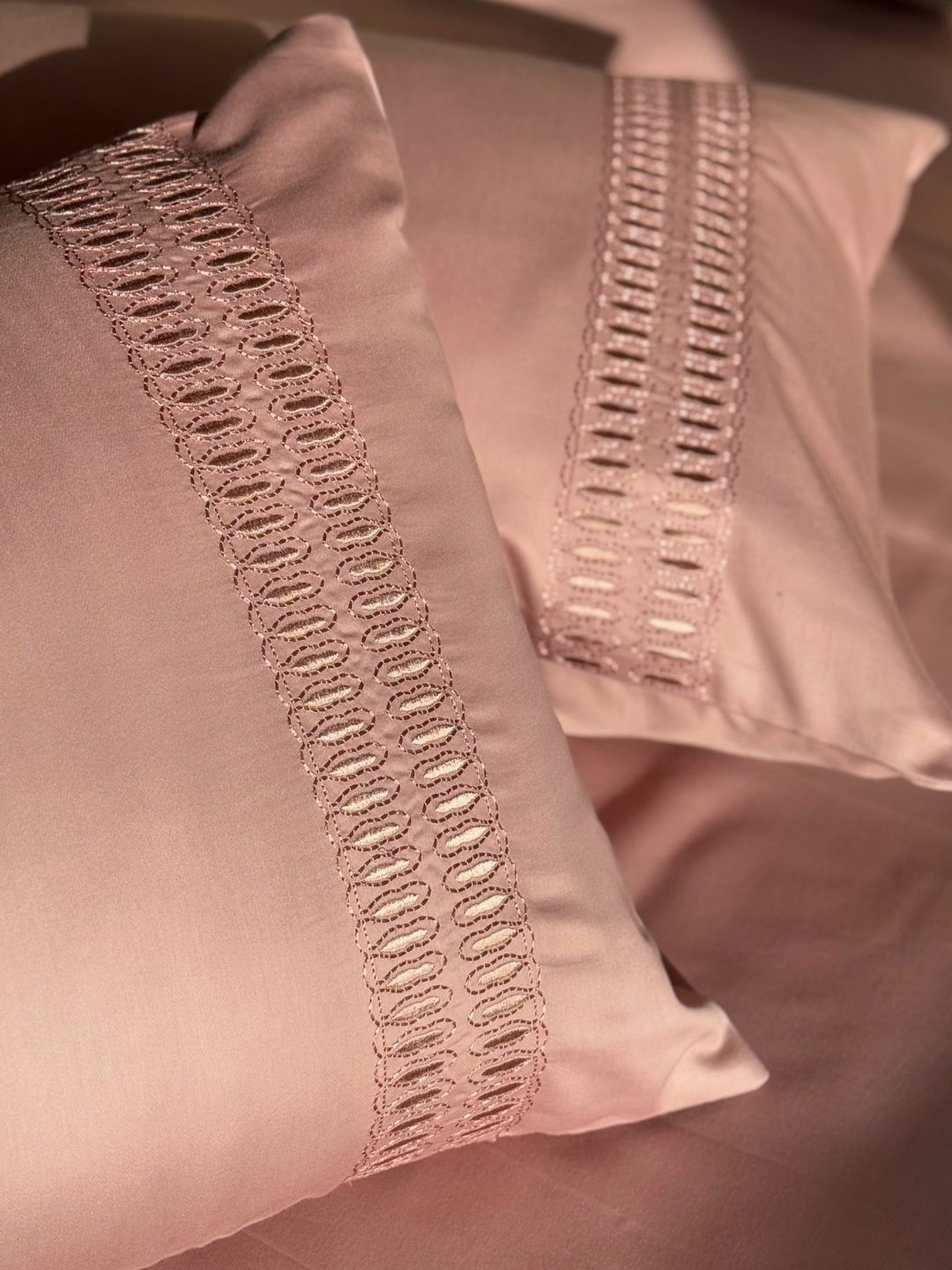 1000TC Cotton Rich Ella Old Rose Syona Bedsheet Set - Elysian Home Decor