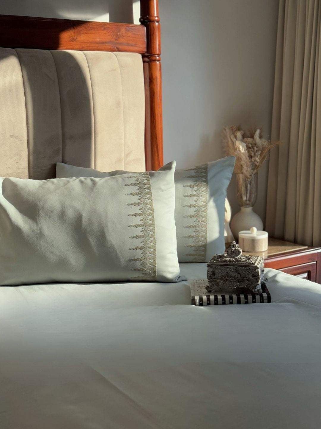1000TC Cotton Rich Ivy Sage Green Syona Bedsheet Set - Elysian Home Decor