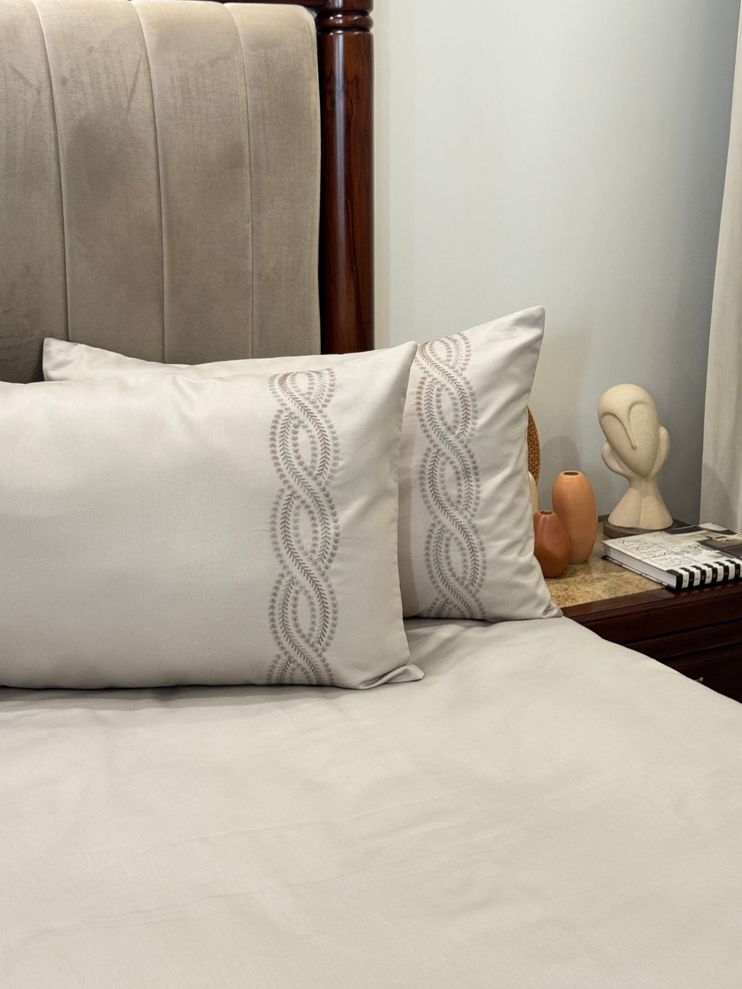 1000TC Cotton Rich Lily Beige Syona Bedsheet Set - Elysian Home Decor