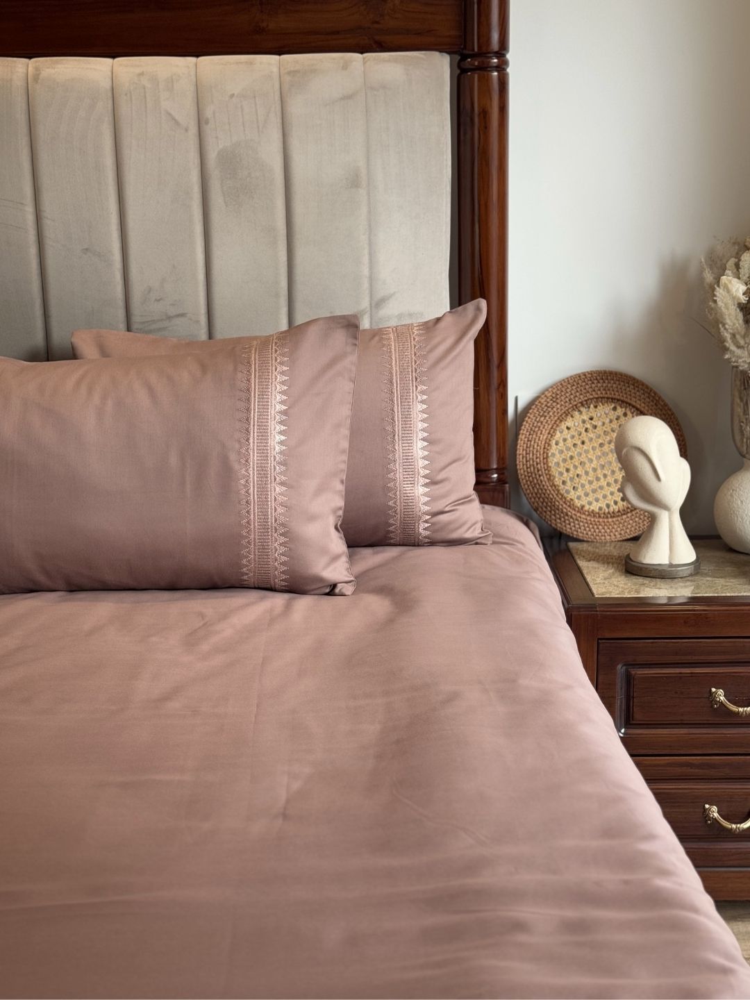 1000TC Cotton Rich Mia Brandy Rose Syona Bedsheet Set - Elysian Home Decor