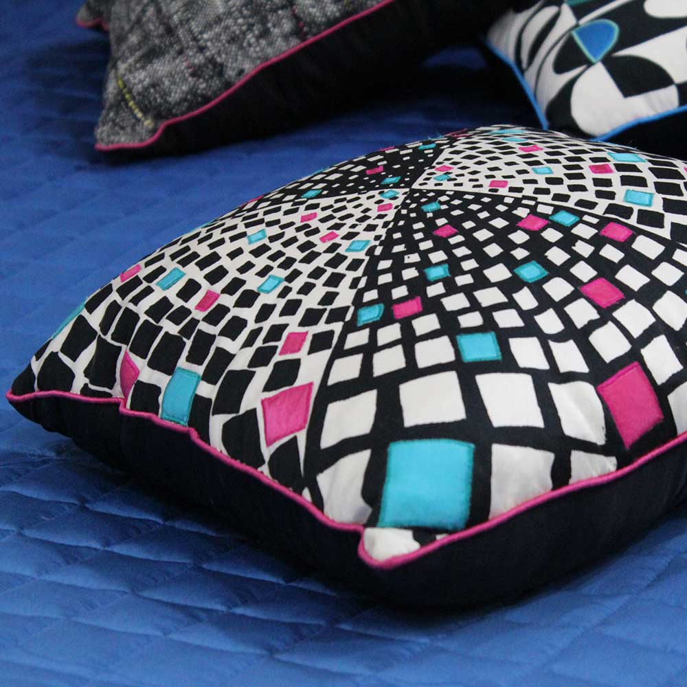 Geometric Pattern Starry Digital Printed Cushion Cover Exceptional Quality with Polyester Black & White Color Use for Sofa