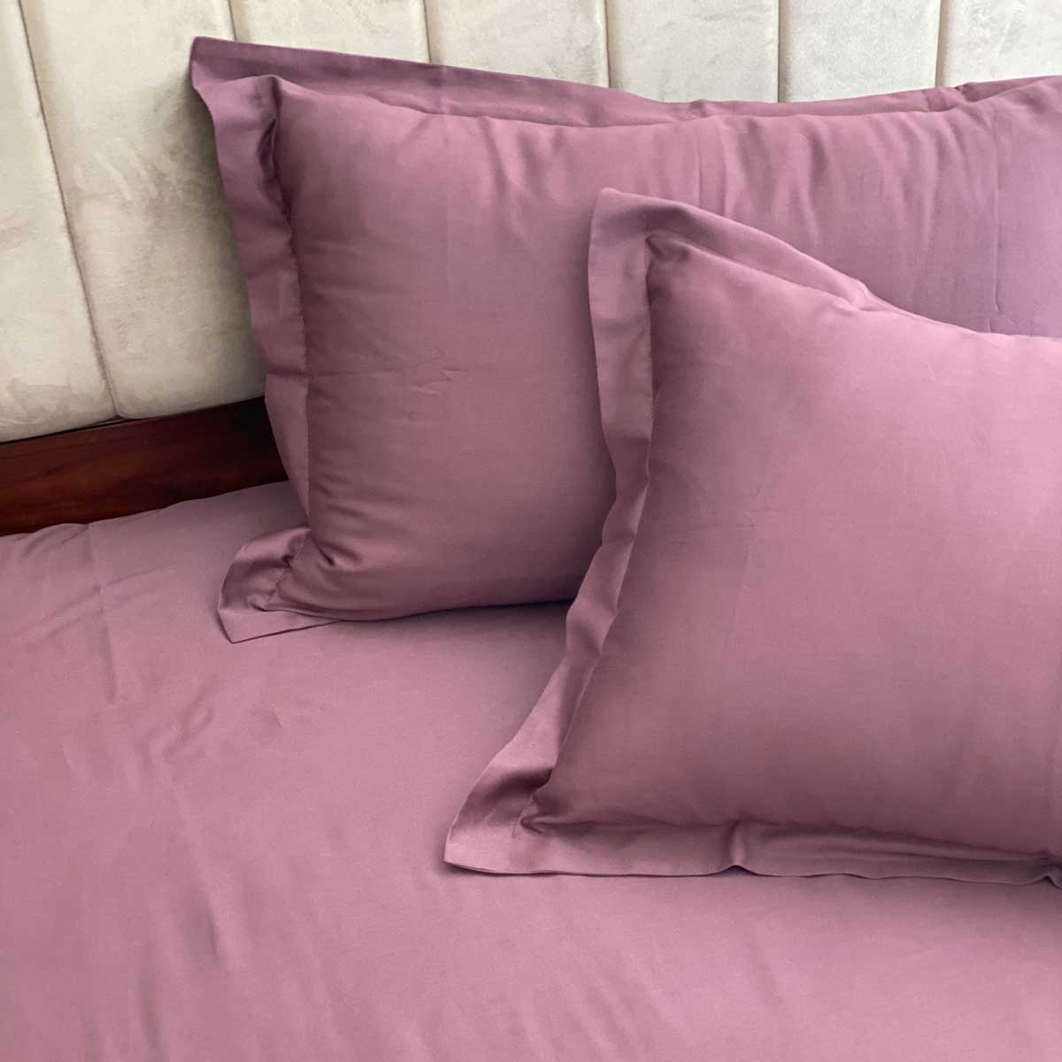 Luxe Mauve Bedsheet - Elysian Home Decor