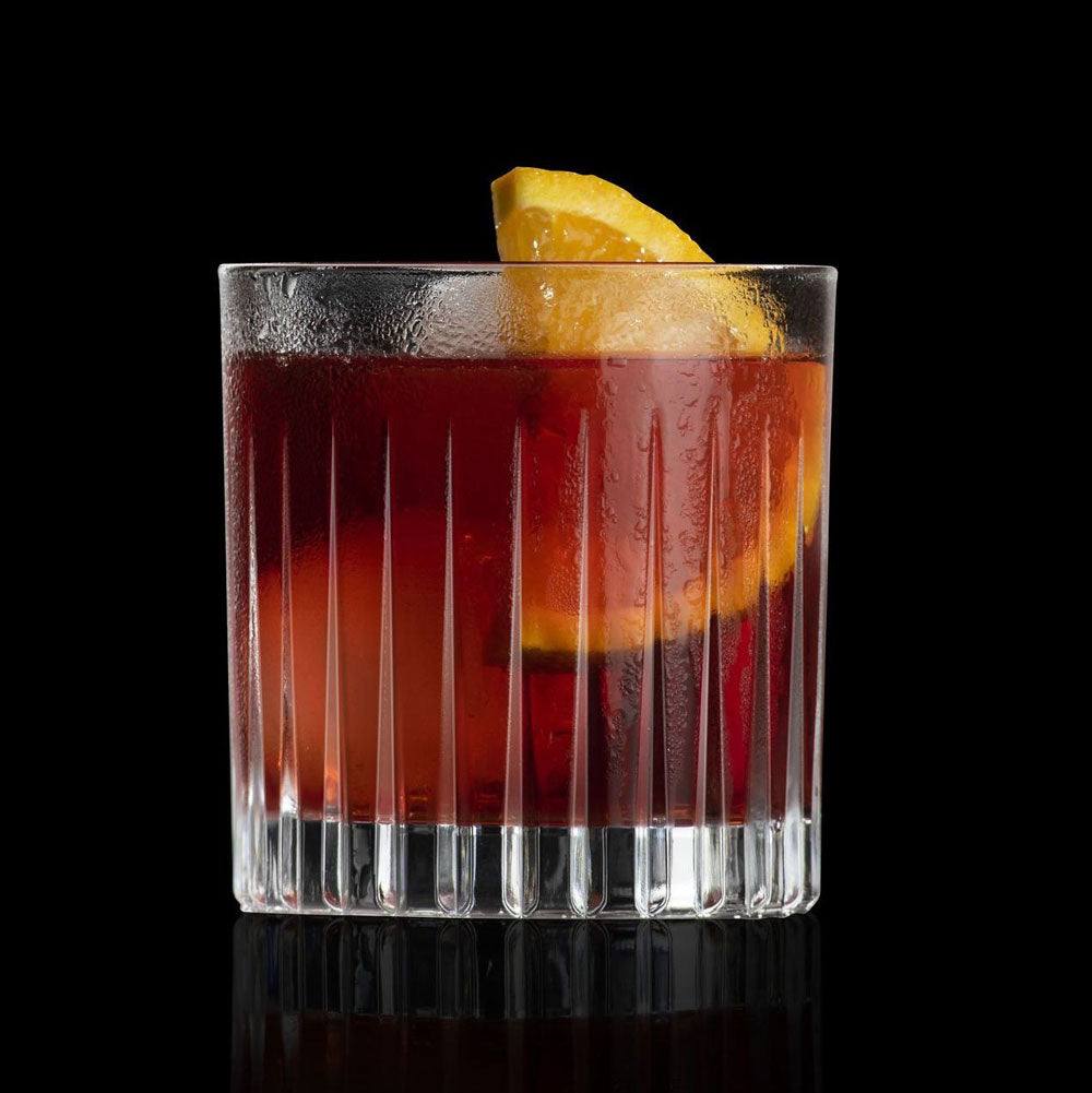 DOF Tumbler with orange slice showing the glassware set.